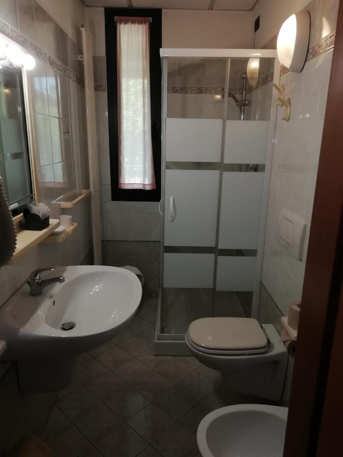 Hotel Gran Delta Di Alba-Invest Srl Розолина Экстерьер фото