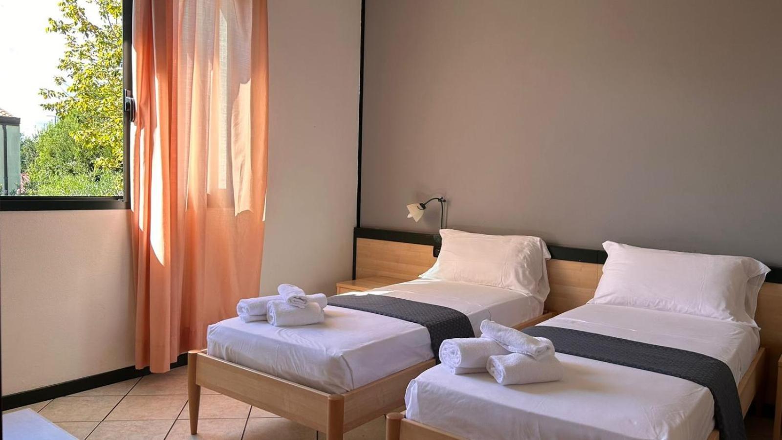 Hotel Gran Delta Di Alba-Invest Srl Розолина Номер фото