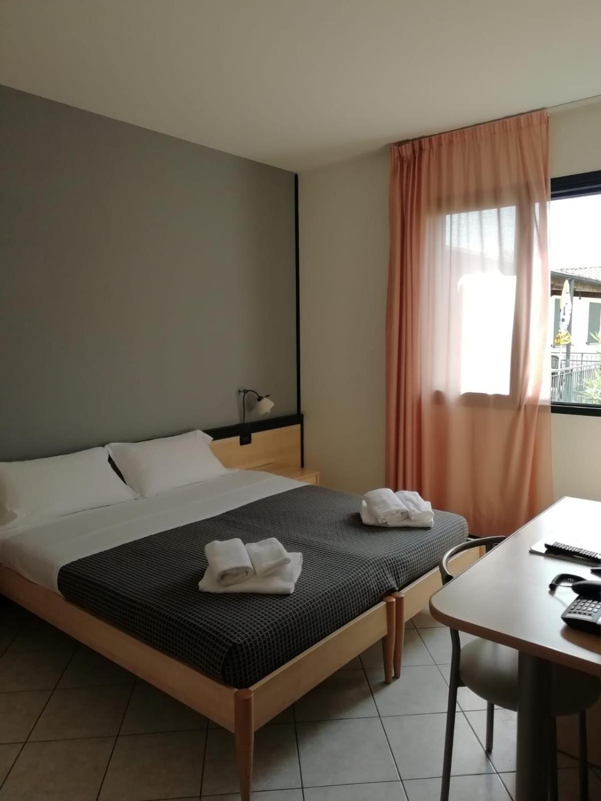Hotel Gran Delta Di Alba-Invest Srl Розолина Экстерьер фото