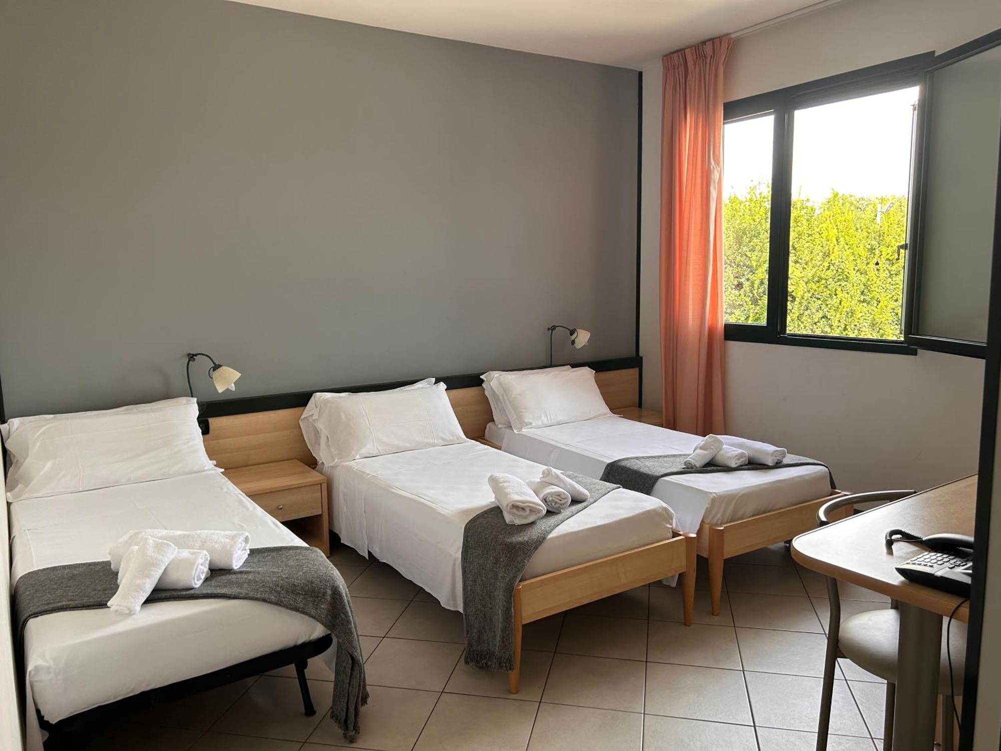 Hotel Gran Delta Di Alba-Invest Srl Розолина Экстерьер фото