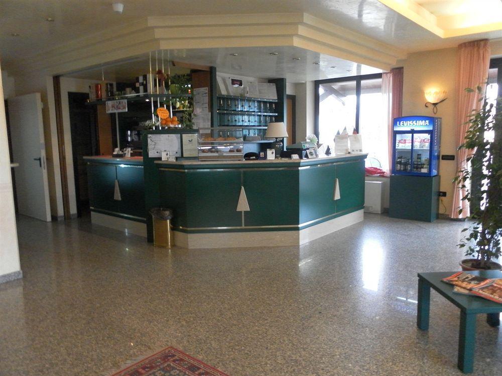 Hotel Gran Delta Di Alba-Invest Srl Розолина Экстерьер фото